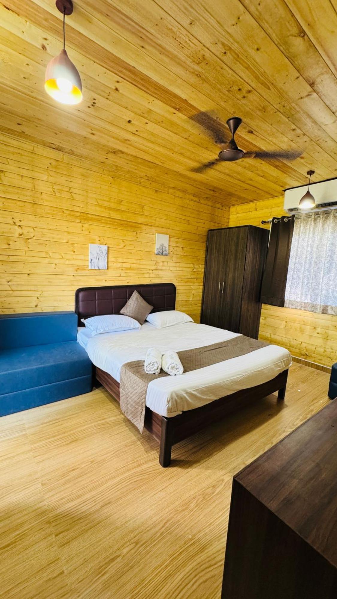 Coastal Bay Inn Alibag Exterior photo