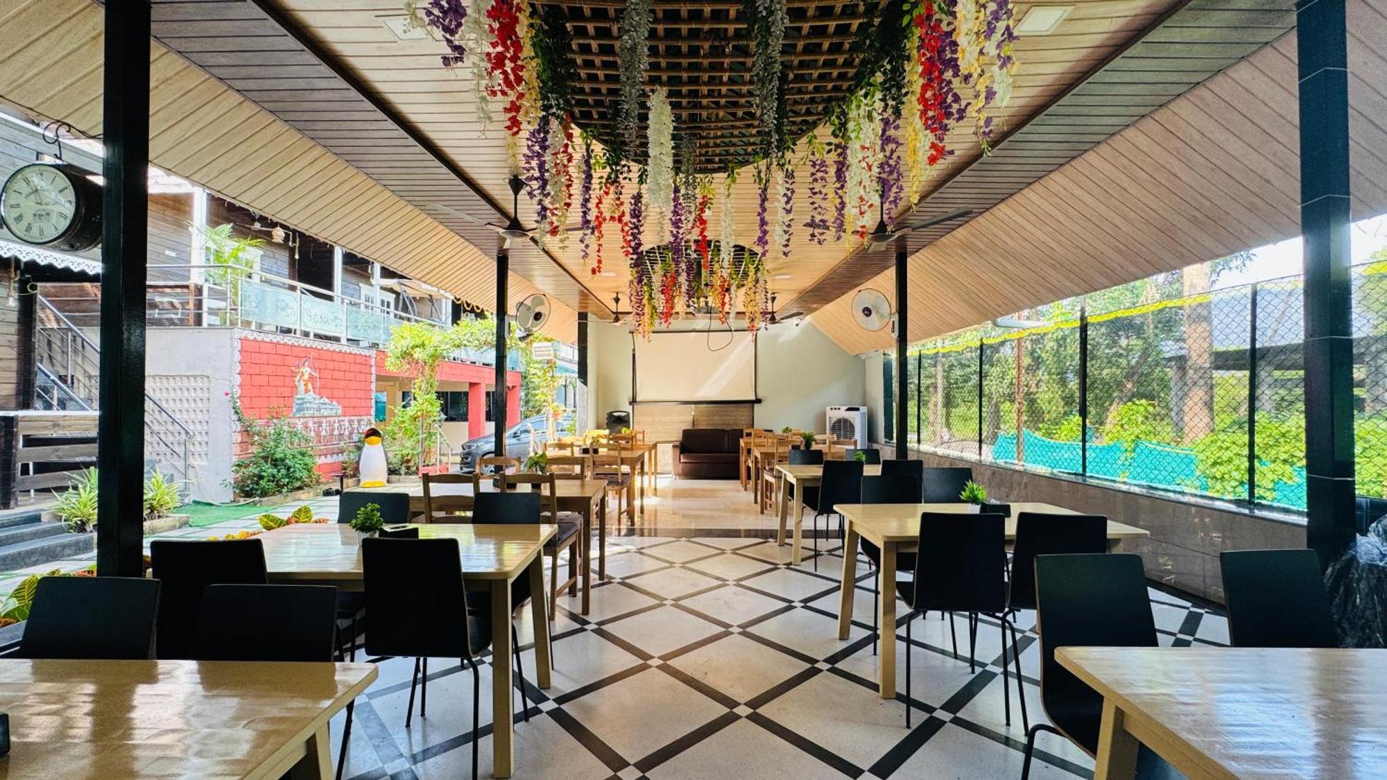 Coastal Bay Inn Alibag Exterior photo