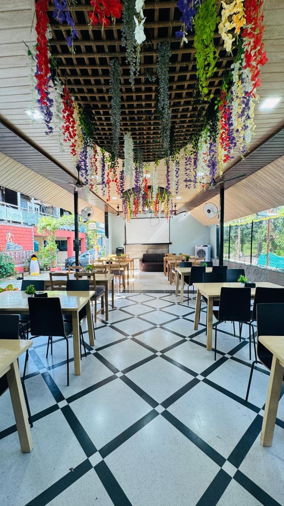 Coastal Bay Inn Alibag Exterior photo